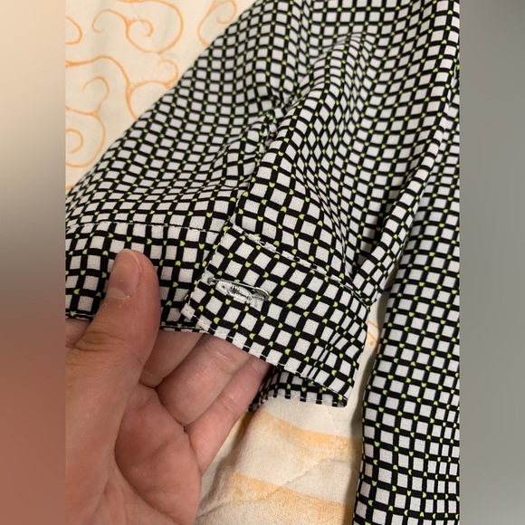 Black and white checkered pattern long sleeve blouse - Picture 15 of 15